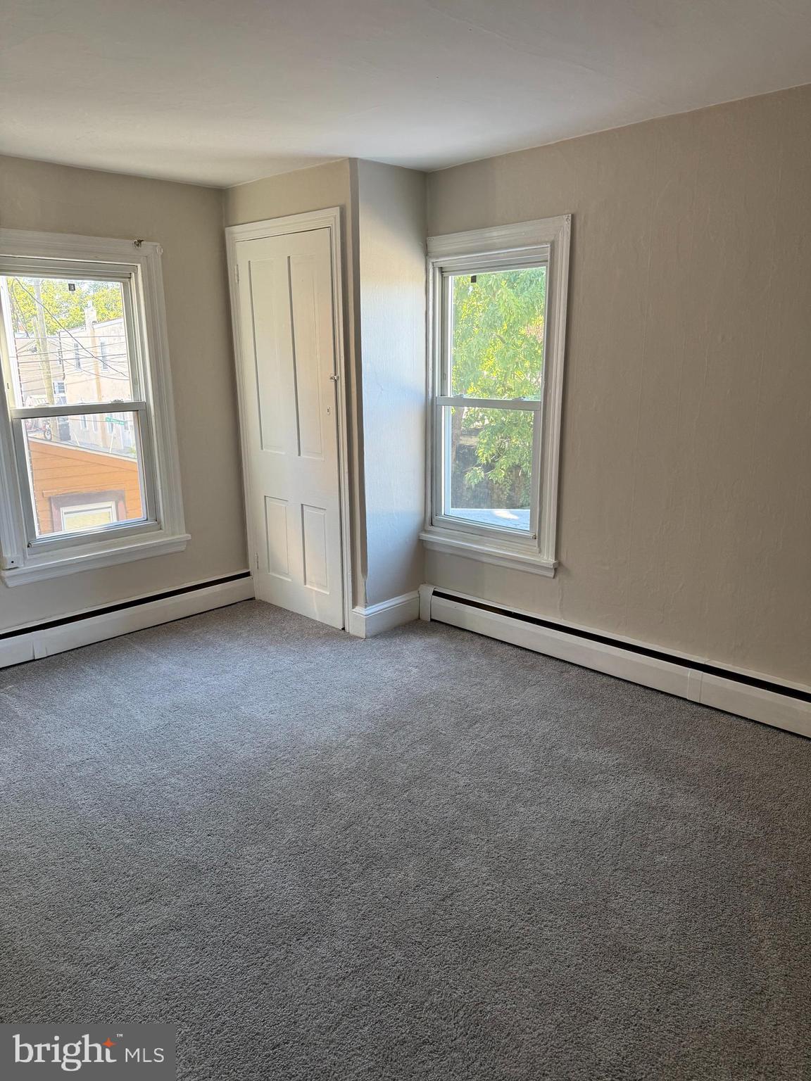 241 Fairview Road Crum Lynne, PA 19022 - Photo 13 of 34 an empty room with a empty space and window