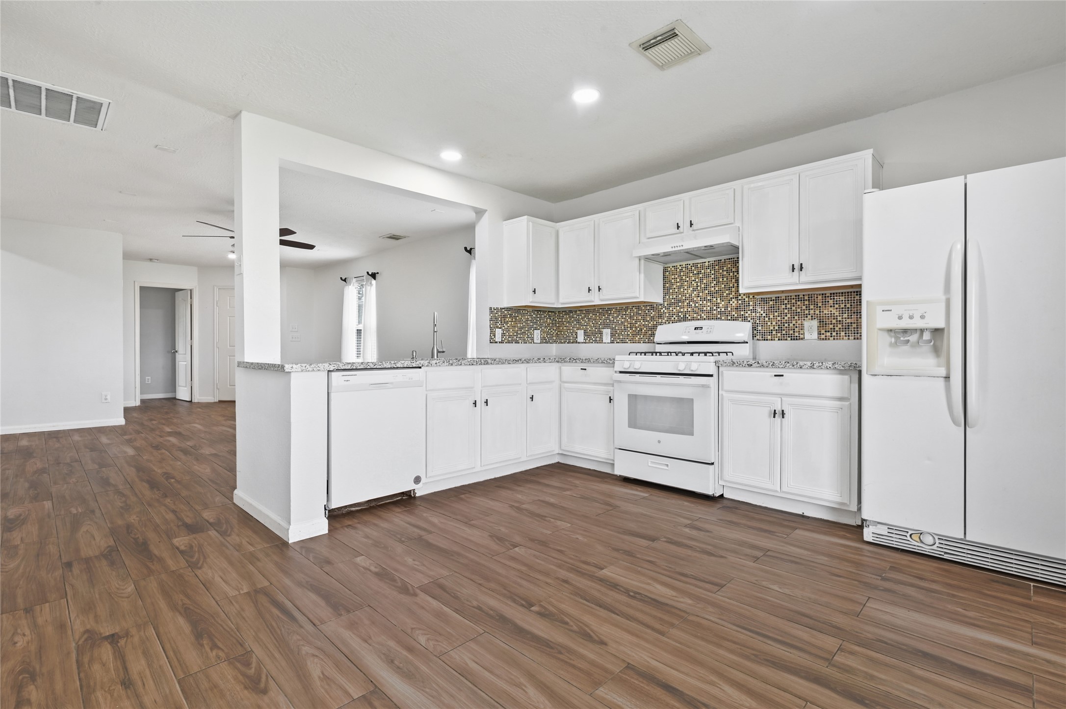3711 Jewel Point Drive Spring, TX 77386 - Photo 6 of 18