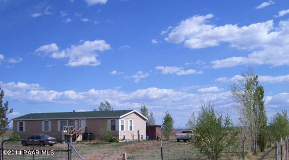 1829 West Deadwood Ranch Road Paulden, AZ 86334 - Photo 1 of 12 Front 3