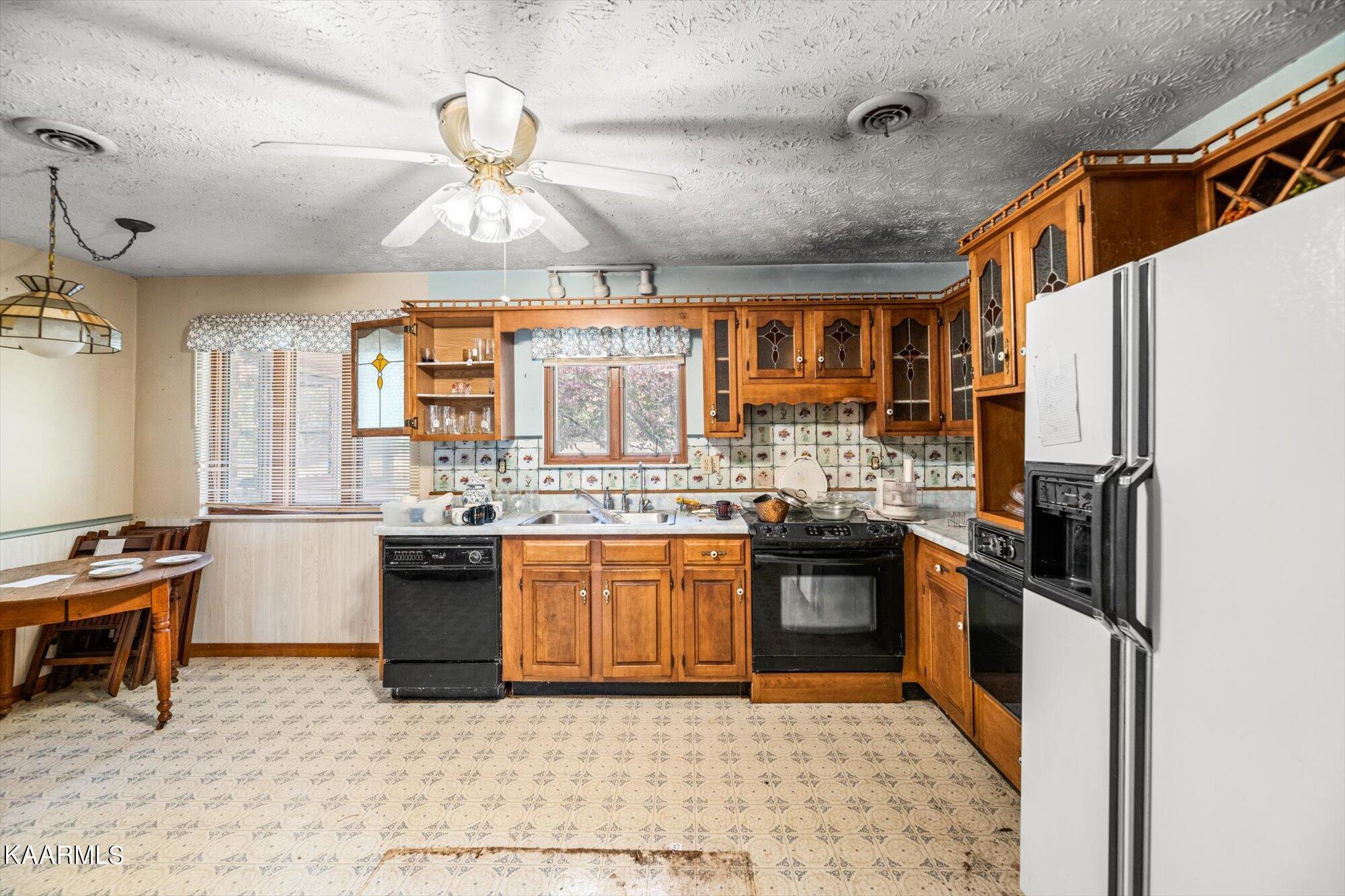 701 Freda Way Kodak, TN 37764 - Photo 17 of 38 17-701-Freda-Way-Kodak-TN-17