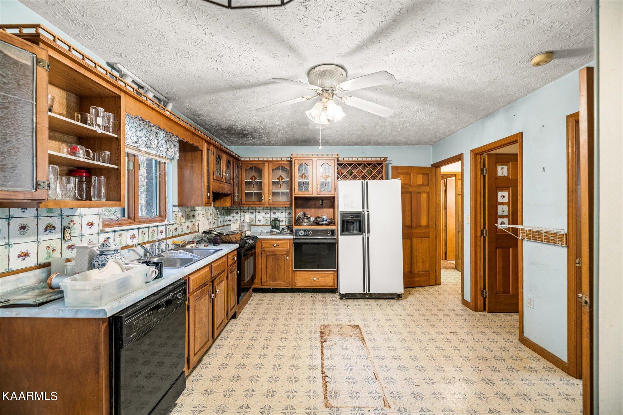 701 Freda Way Kodak, TN 37764 - Photo 18 of 38 18-701-Freda-Way-Kodak-TN-18