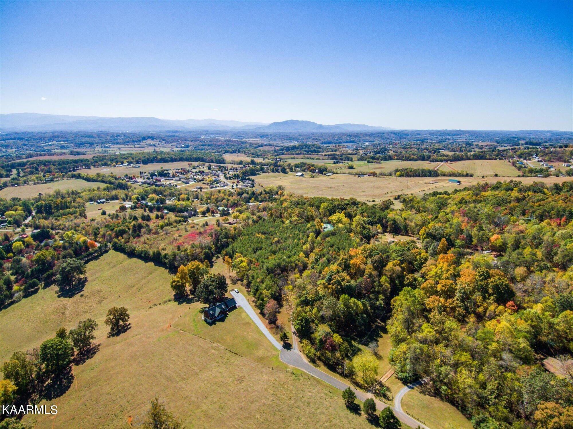 701 Freda Way Kodak, TN 37764 - Photo 28 of 38 28-701-Freda-Way-Kodak-TN-28