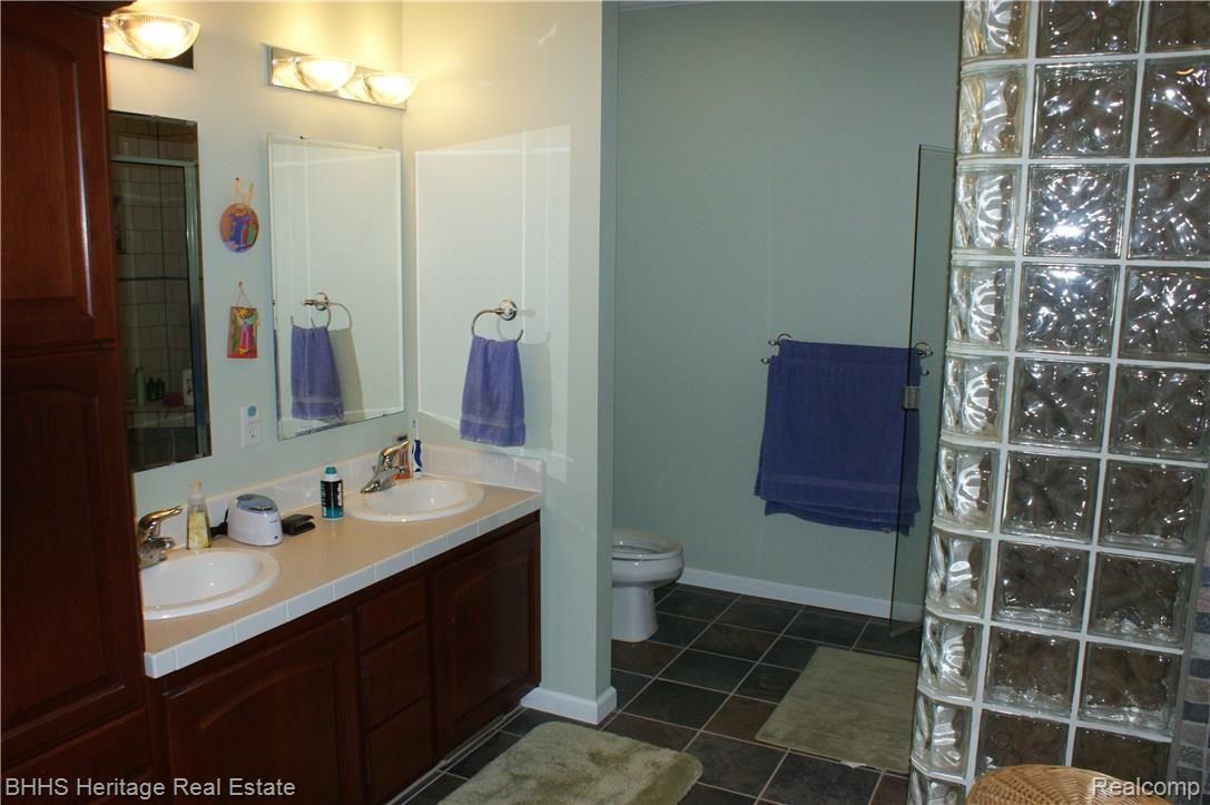 5678 Curdy Road Howell, MI 48855 - Photo 14 of 23 DSC01831.JPG