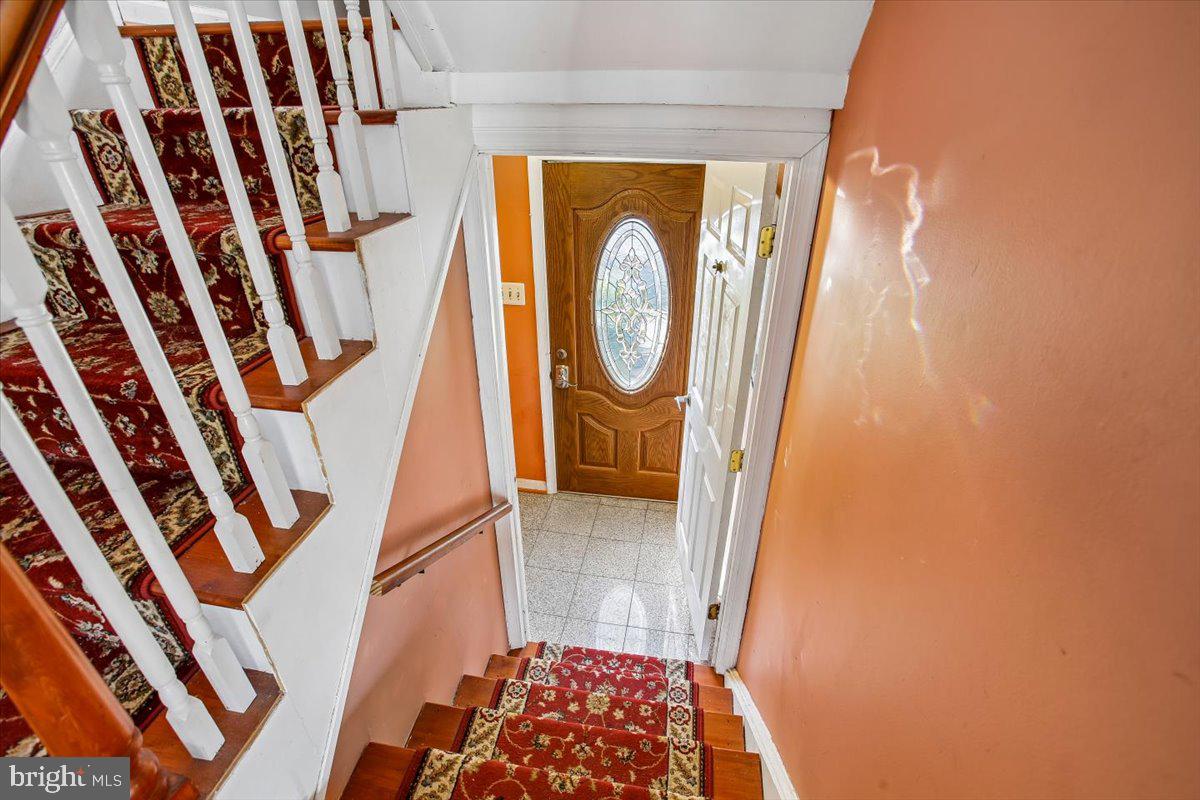 7790 Euclid Way Springfield, VA 22153 - Photo 5 of 27 Gallery Image 5