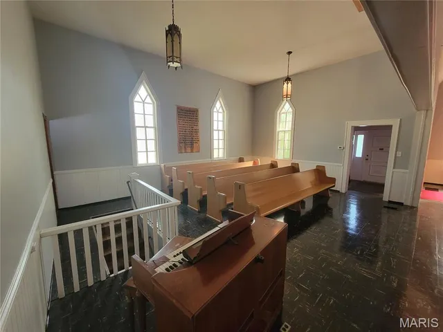 $149,000 | 228 Church Street, Winfield, MO 63389