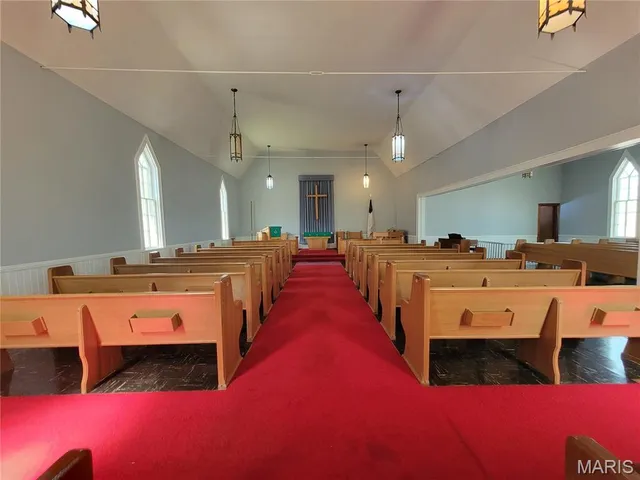 $149,000 | 228 Church Street, Winfield, MO 63389