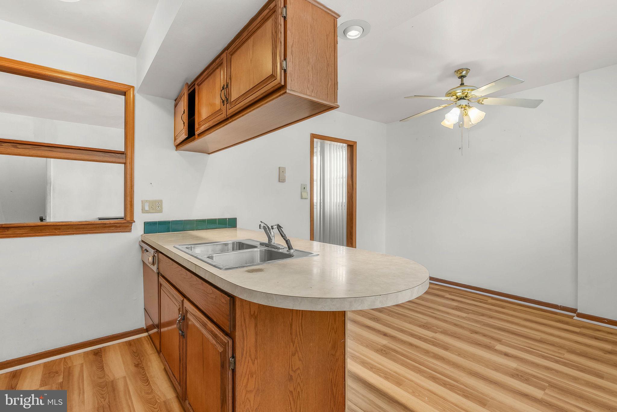 7450 Hill Road Philadelphia, PA 19128 - Photo 17 of 32