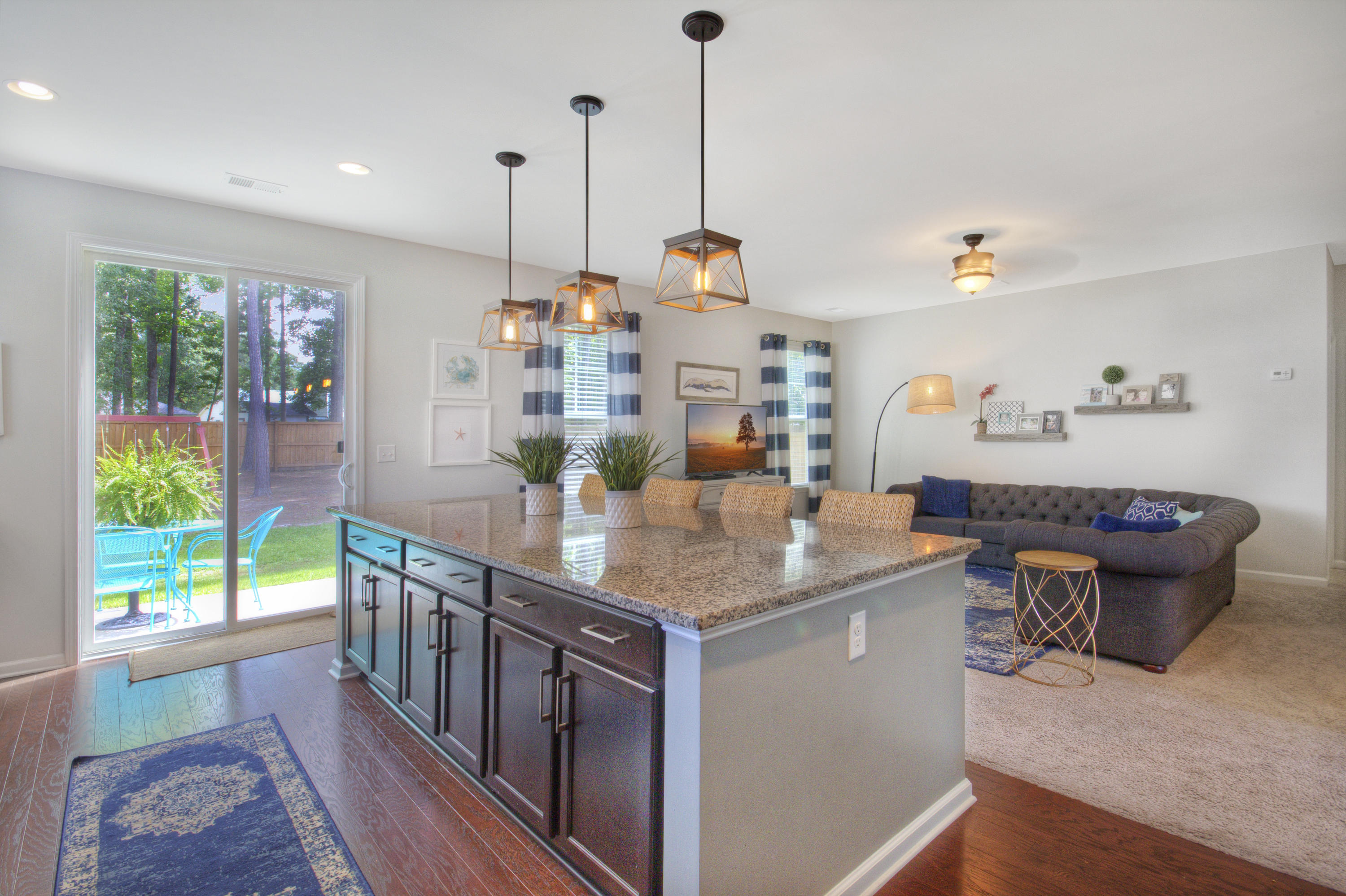 182 Hickory Ridge Way Summerville, SC 29483 - Photo 7 of 31 IMG_2913_4_5