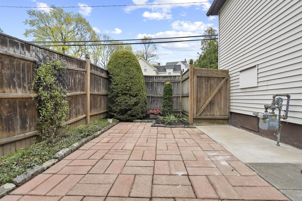 90 Manning Street Hudson, MA 01749 - Photo 29 of 33