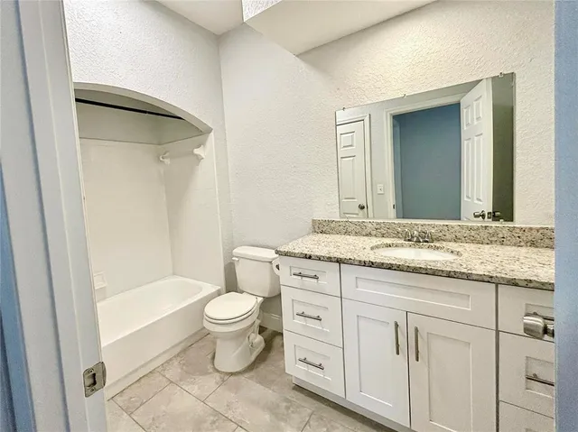 $1,975 | 143 Villa Di Este Terrace, Unit 201, Lake Mary, FL 32746
