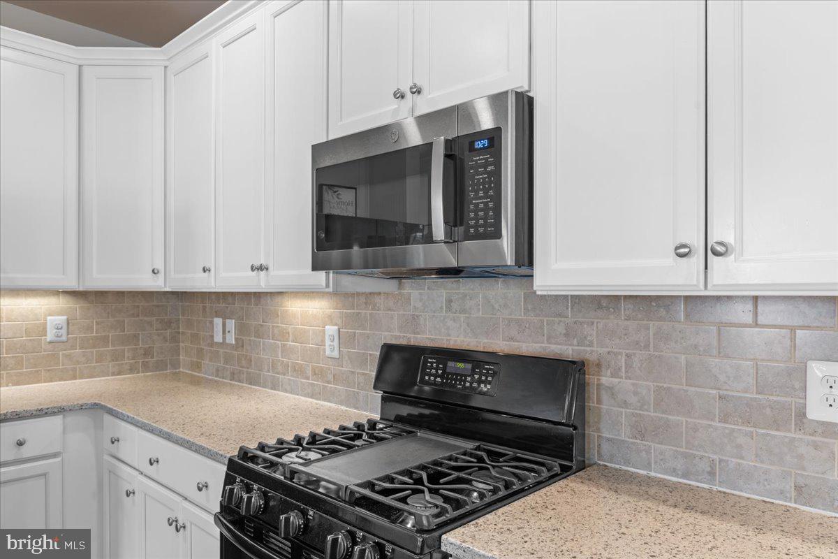 13904 Ensign Road Solomons, MD 20688 - Photo 17 of 42 kitchen