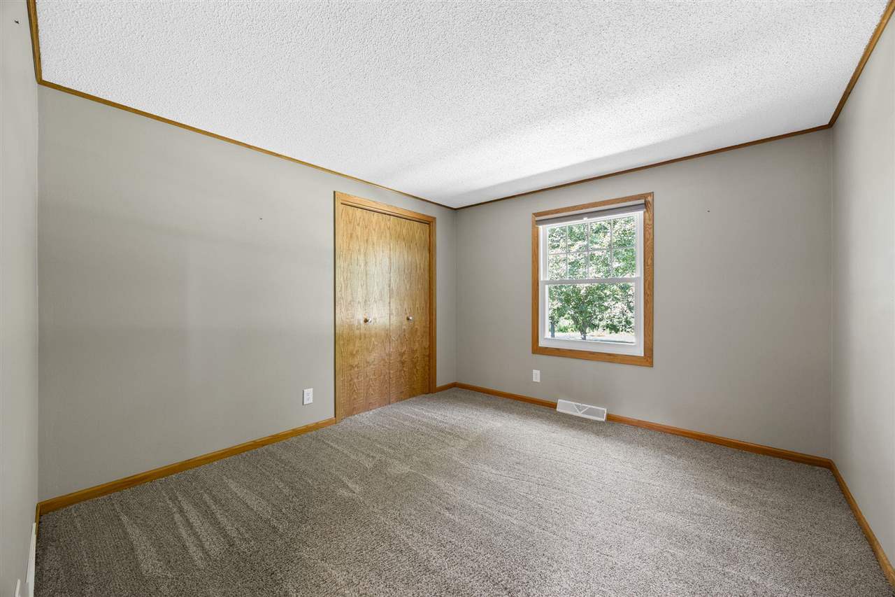 357 Spring Creek Road Mount Vernon, IA 52314 - Photo 18 of 48 Gallery Image 18