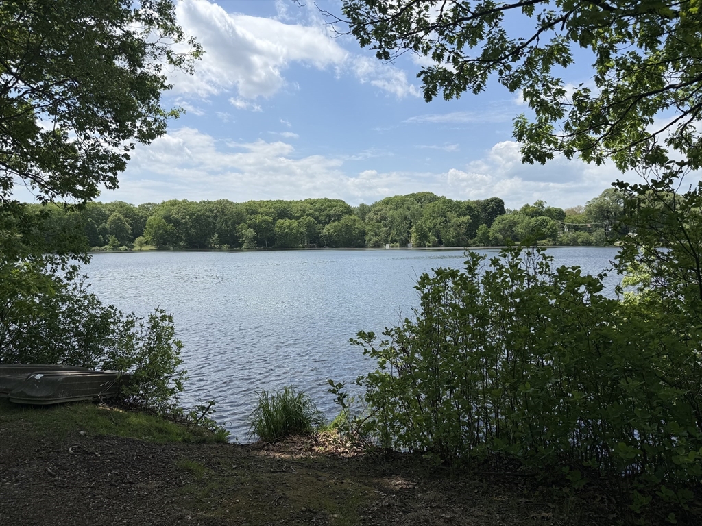 51 Reed Road Shrewsbury, MA 01545 - Photo 2 of 23