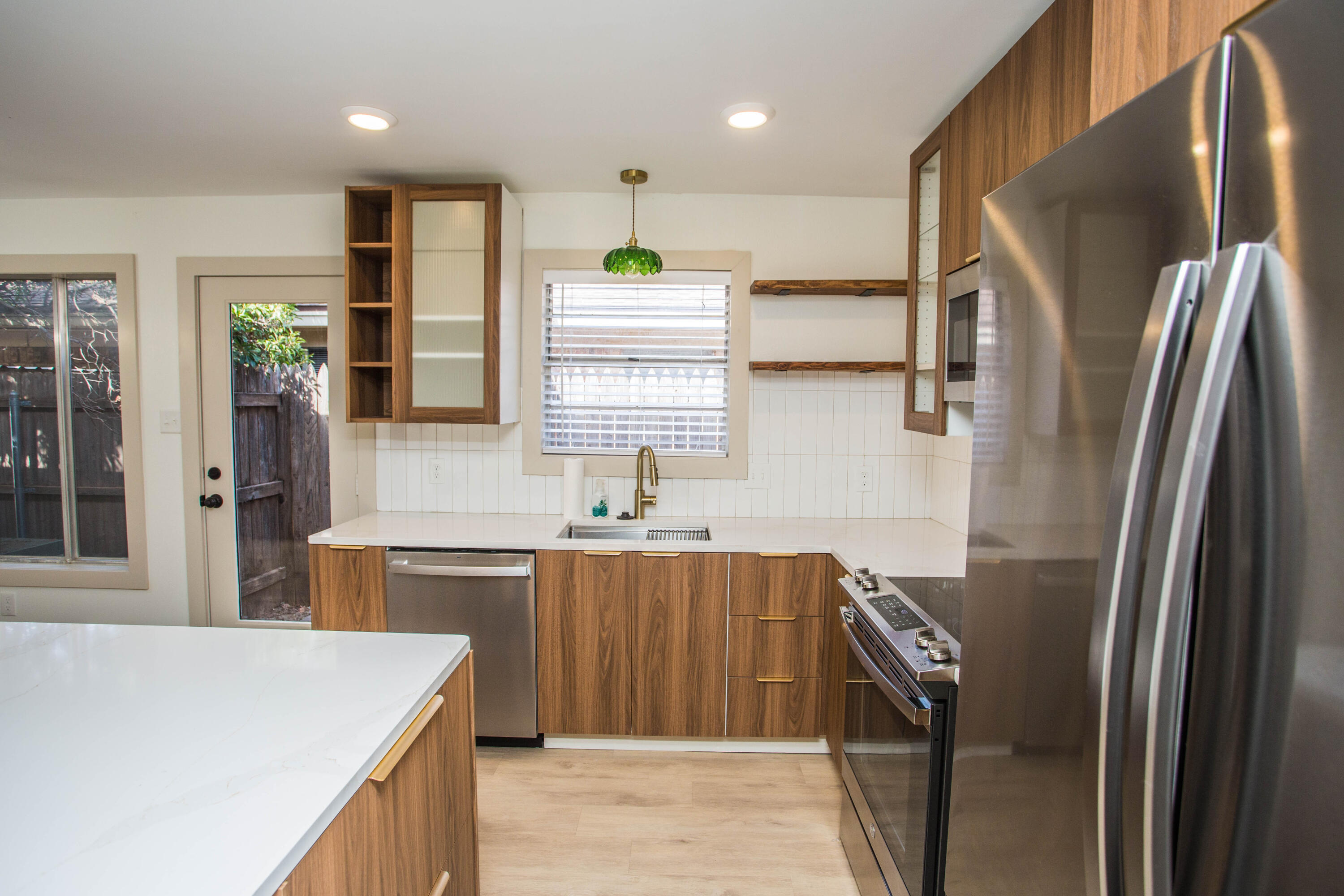 7903 Aberdeen Avenue Lubbock, TX 79424 - Photo 11 of 47 SIDE A