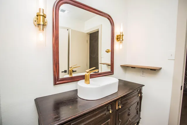 $329,000 | 7903 Aberdeen Avenue, Lubbock, TX 79424