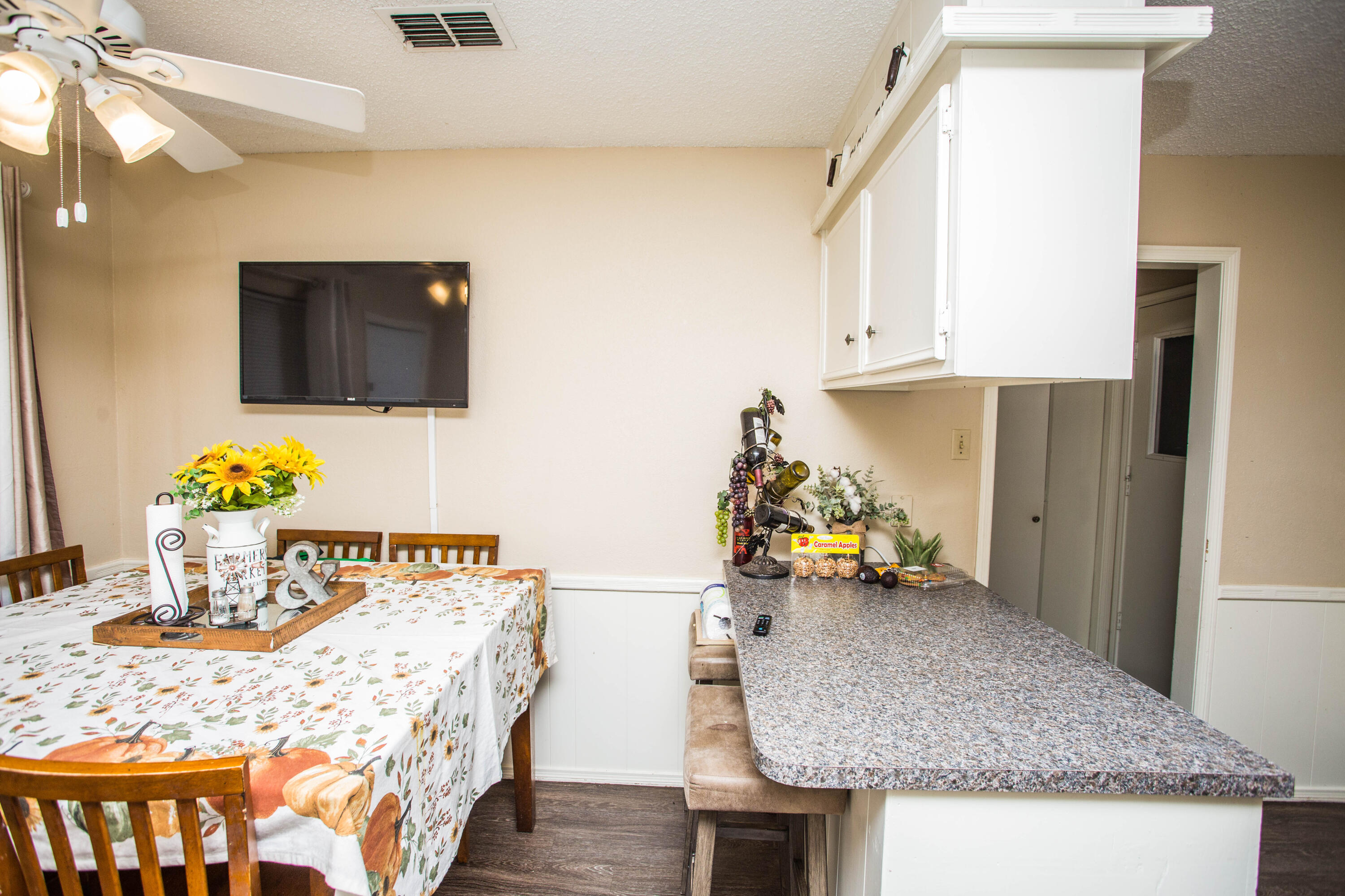 7903 Aberdeen Avenue Lubbock, TX 79424 - Photo 45 of 47 SIDE B