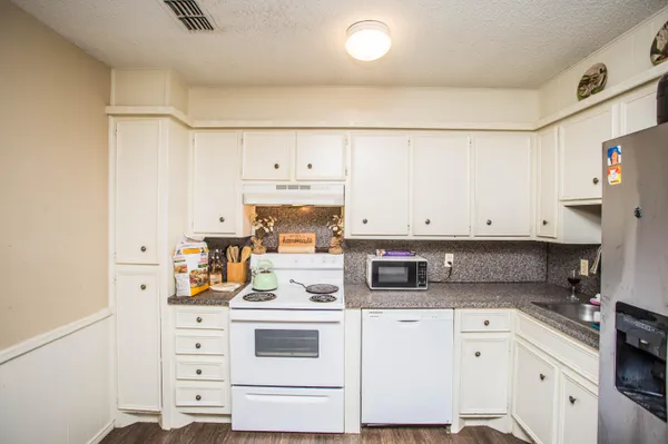 $318,000 | 7903 Aberdeen Avenue, Lubbock, TX 79424