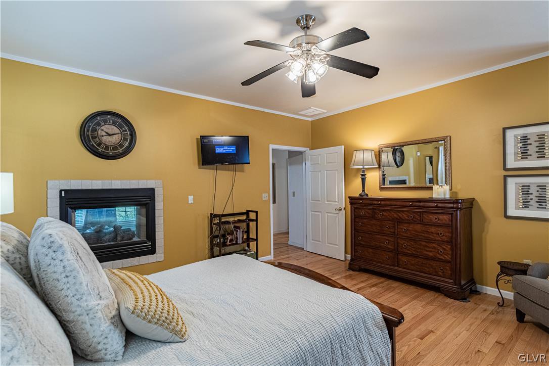 1539 Rachel Road Stroudsburg, PA 18360 - Photo 30 of 50 a bedroom with a bed and a dresser