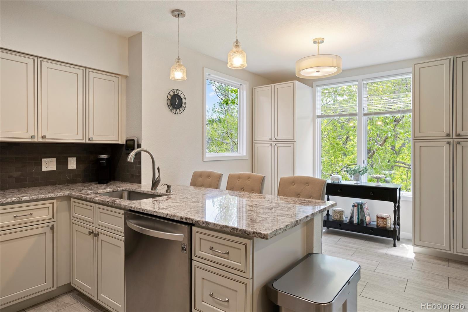 704 Ridgeside Drive Golden, CO 80401 - Photo 14 of 35 Gallery Image 14