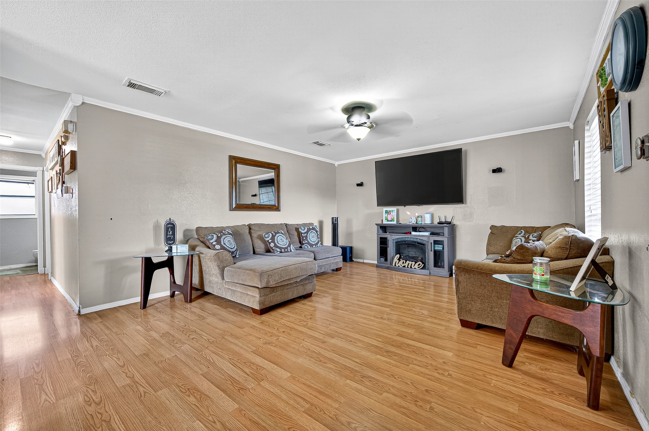 229 Austin Street Angleton, TX 77515 - Photo 5 of 36 Living room is 14x19