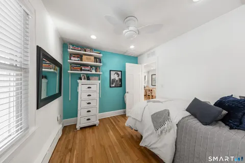 $1,395,000 | 25 Lakeside Avenue, Darien, CT 06820