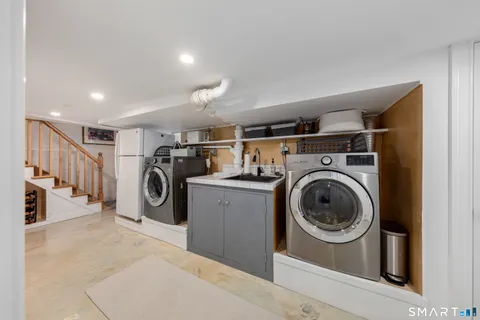 $1,395,000 | 25 Lakeside Avenue, Darien, CT 06820