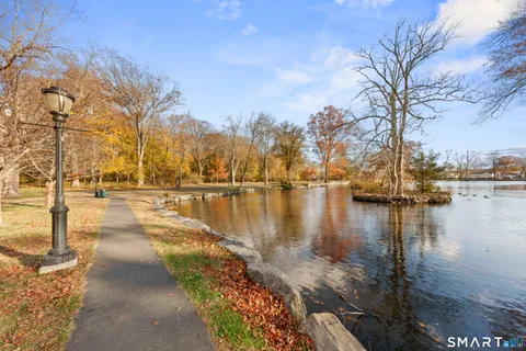$1,395,000 | 25 Lakeside Avenue, Darien, CT 06820
