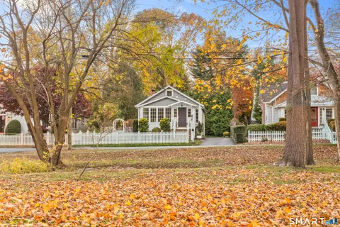 $1,395,000 | 25 Lakeside Avenue, Darien, CT 06820