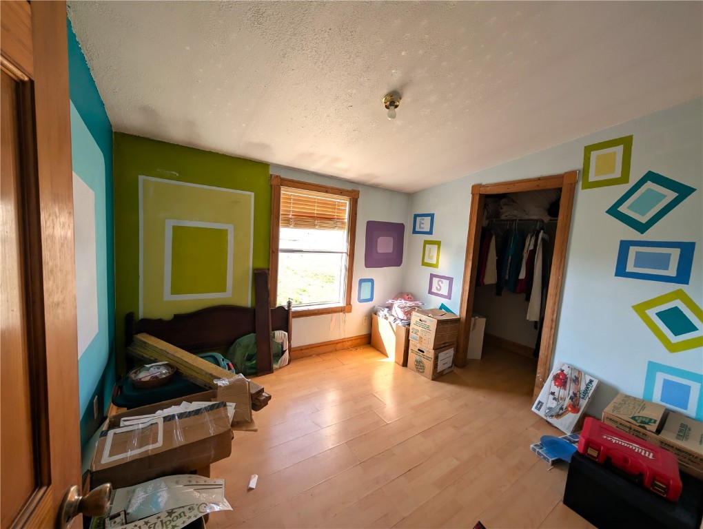 6558 Rio Blanco Road Hartsel, CO 80449 - Photo 24 of 40 a room with furniture and gym equipment