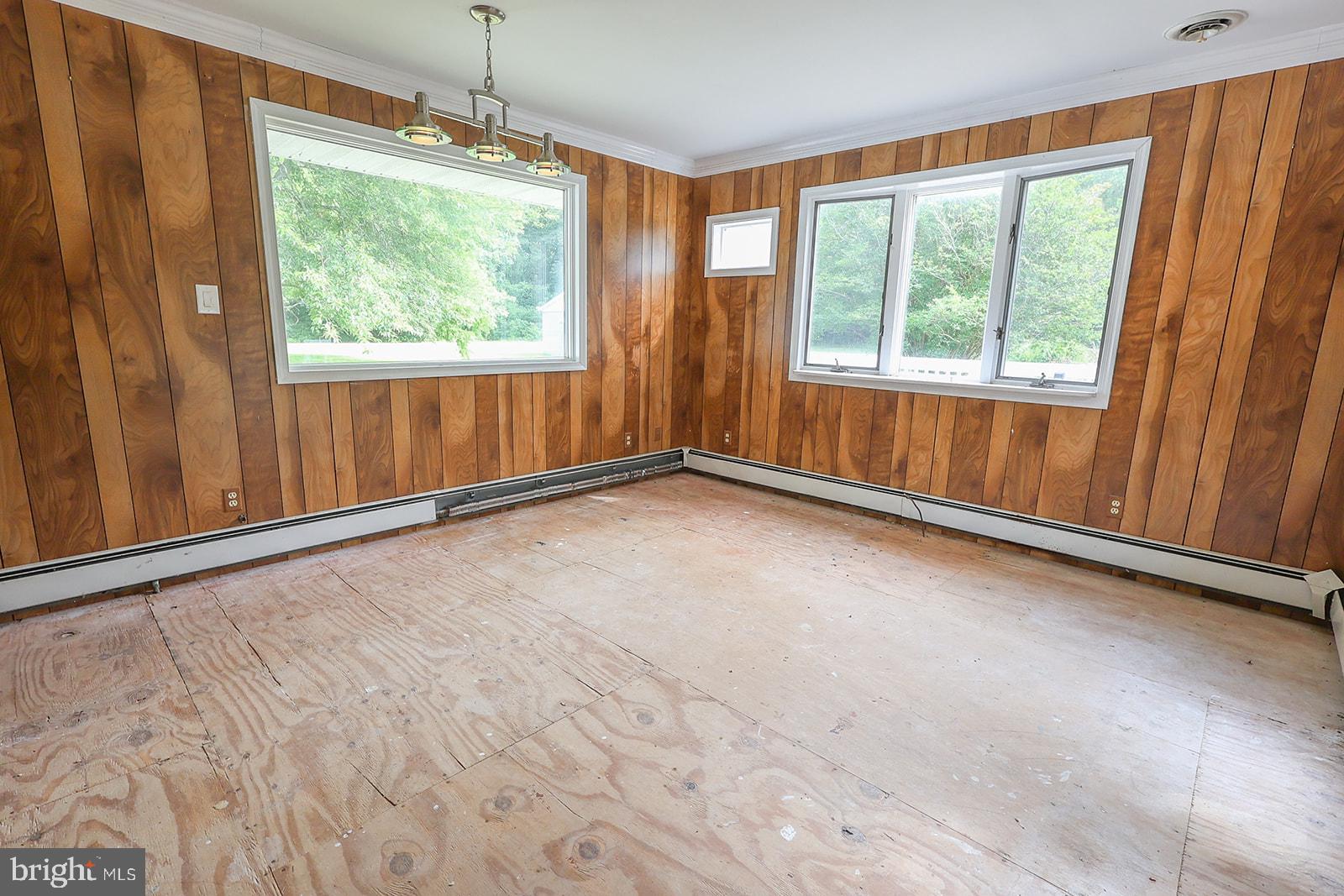 48146 Mallard View Lane St. Inigoes, MD 20684 - Photo 20 of 46 Bright space with natural light.