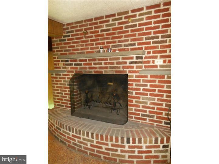449 Weinsteiger Road Bechtelsville, PA 19505 - Photo 5 of 25 Gallery Image 5