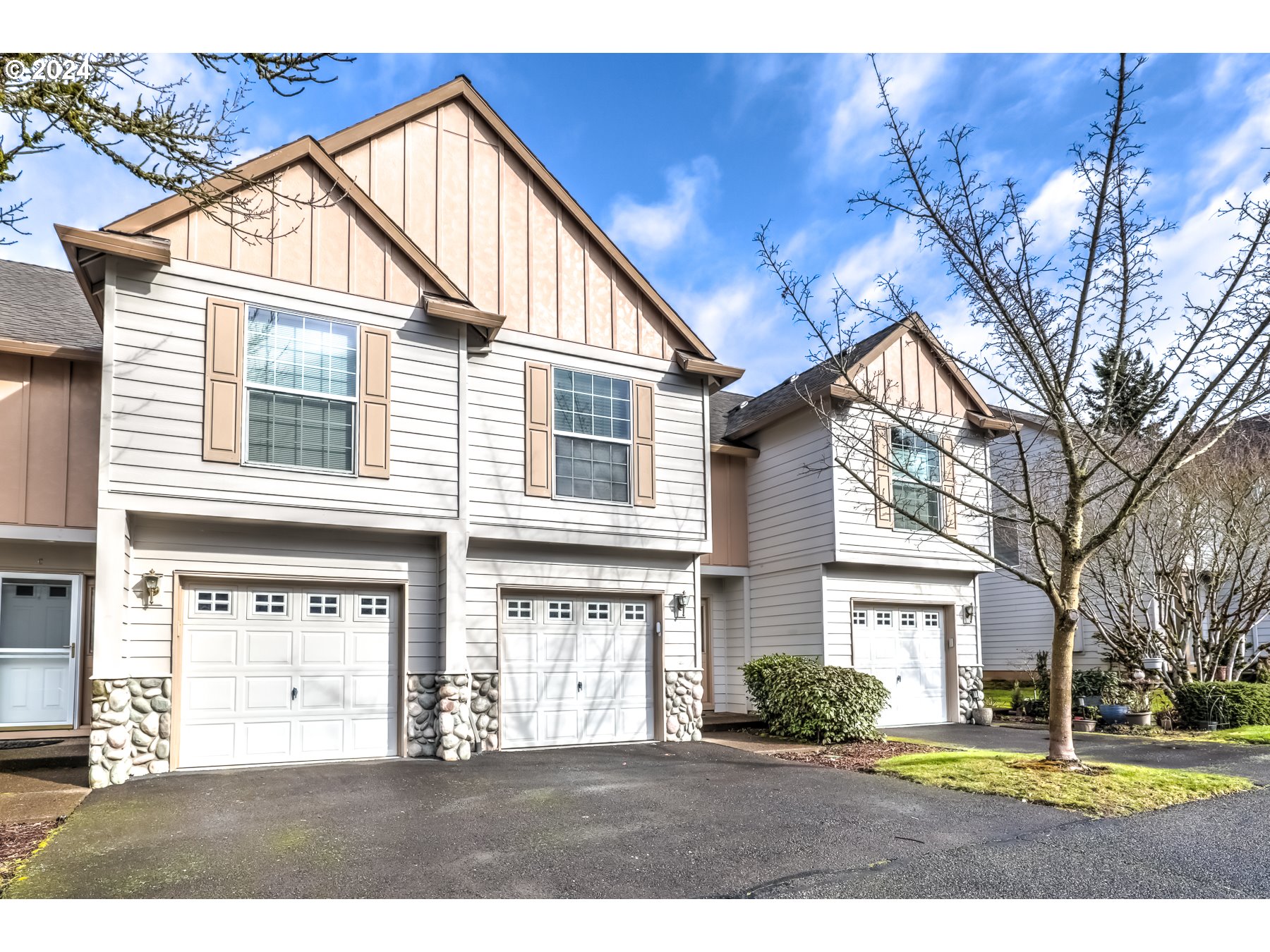 22010 Southwest Grahams Ferry Road, Unit B Tualatin, OR 97062 - Photo 2 of 28 Gallery Image 2
