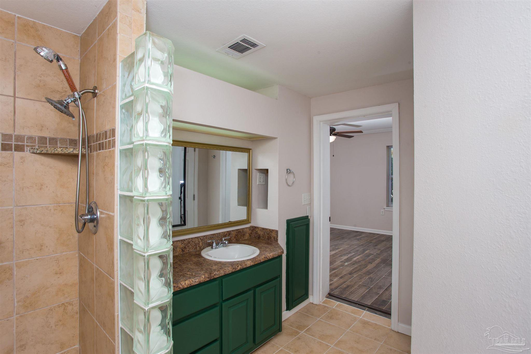 412 Labree Road Pensacola, FL 32507 - Photo 16 of 30 Gallery Image 16