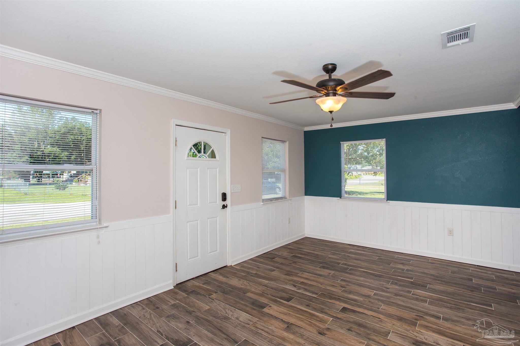 412 Labree Road Pensacola, FL 32507 - Photo 3 of 30 Gallery Image 3