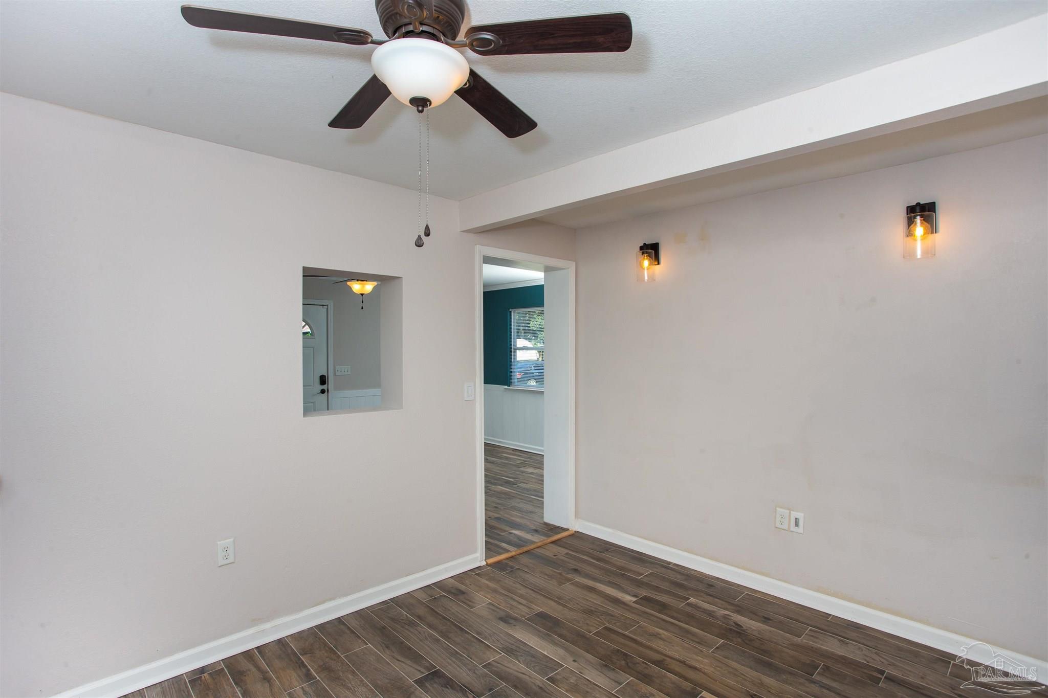 412 Labree Road Pensacola, FL 32507 - Photo 5 of 30 Gallery Image 5