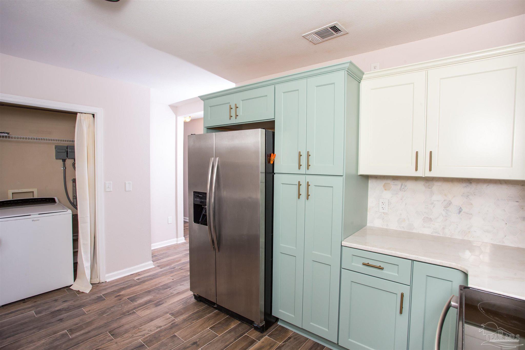 412 Labree Road Pensacola, FL 32507 - Photo 10 of 30 Gallery Image 10