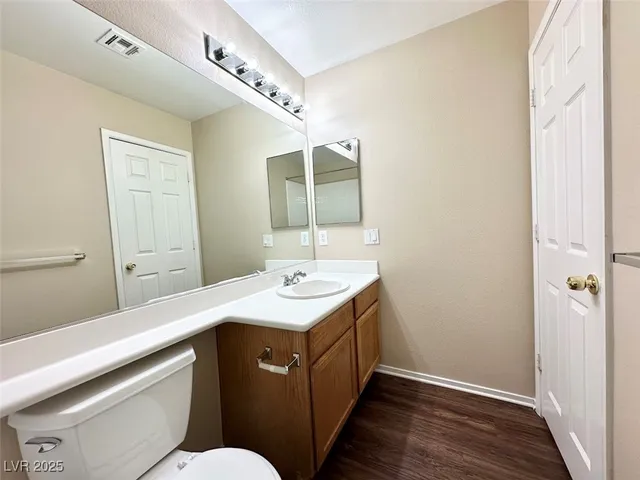 $1,995 | 7576 Jacaranda Leaf Street, Las Vegas, NV 89139