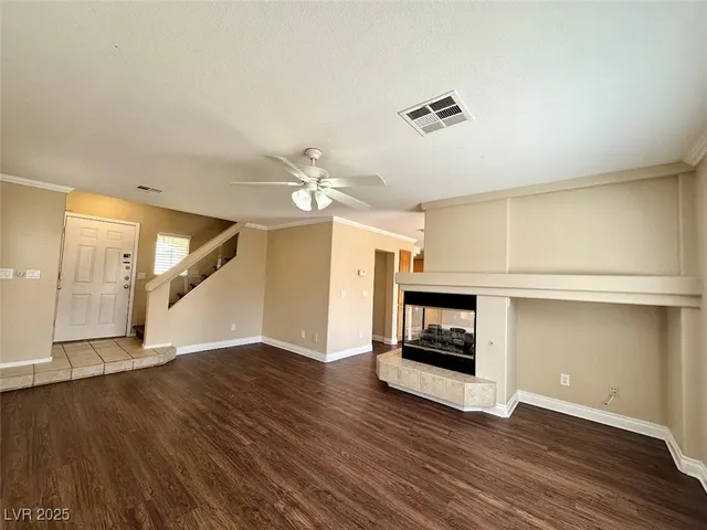 $1,995 | 7576 Jacaranda Leaf Street, Las Vegas, NV 89139