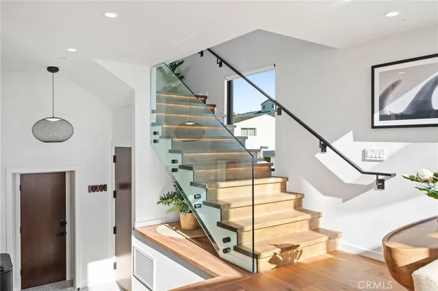 $28,895 | 1412 East Oceanfront, Newport Beach, CA 92661