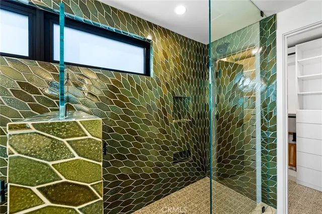 $28,895 | 1412 East Oceanfront, Newport Beach, CA 92661