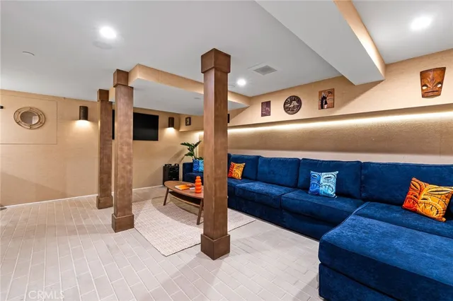 $28,895 | 1412 East Oceanfront, Newport Beach, CA 92661