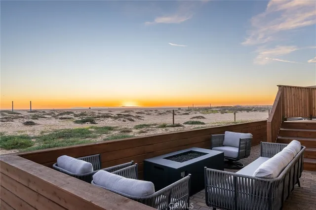 $28,895 | 1412 East Oceanfront, Newport Beach, CA 92661