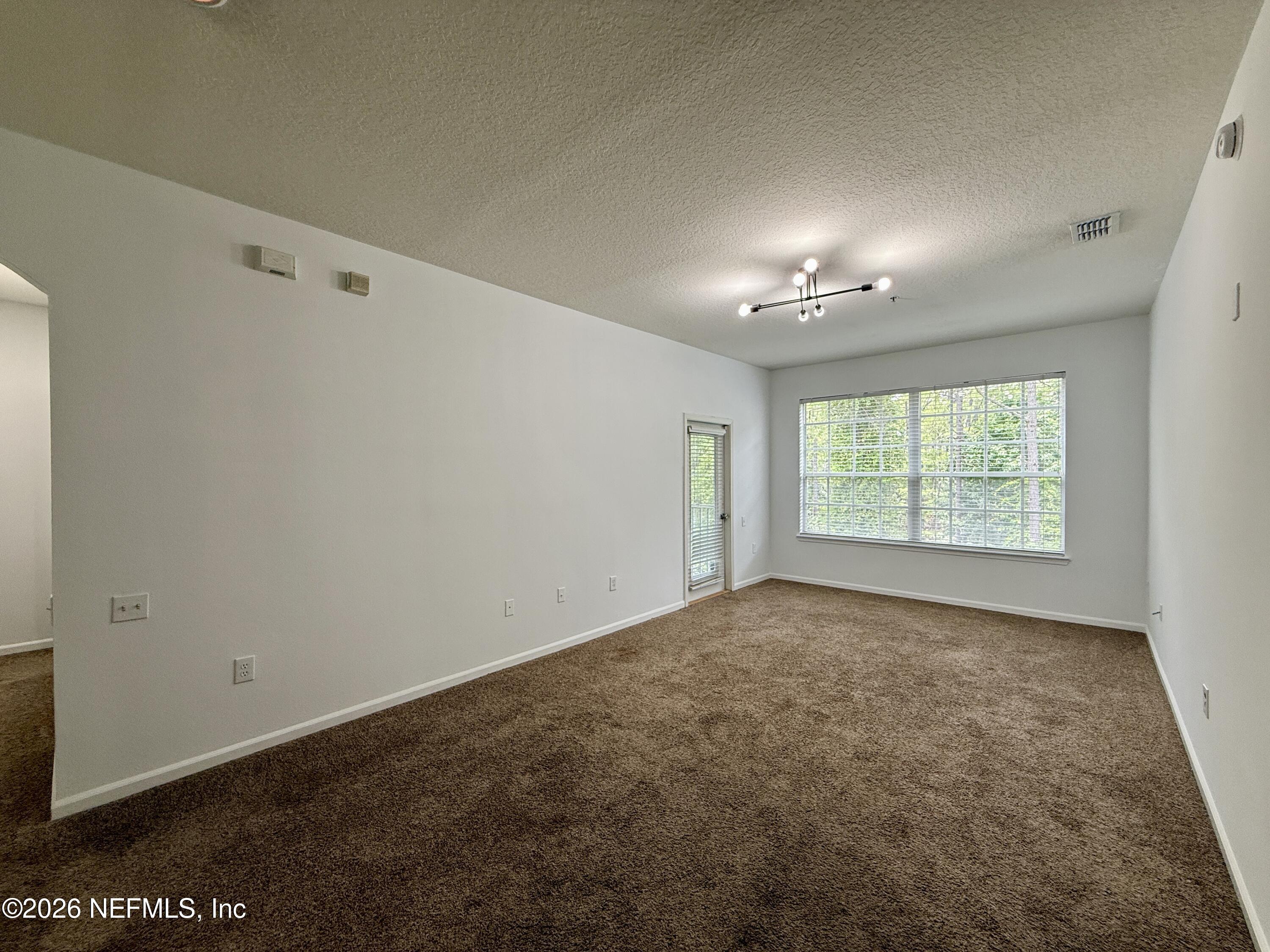 10550 Baymeadows Road, Unit 814 Jacksonville, FL 32256 - Photo 7 of 27 IMG_1546