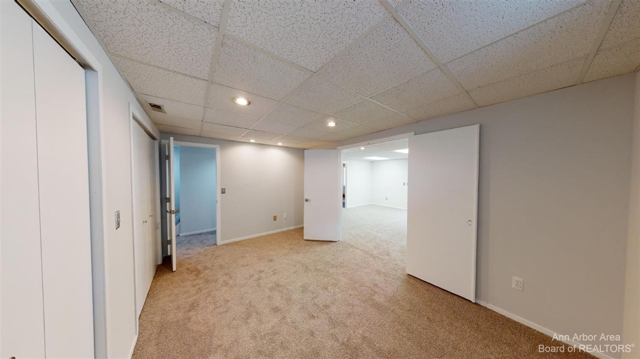 1280 Sunset Road Ann Arbor, MI 48103 - Photo 43 of 63 Gallery Image 43