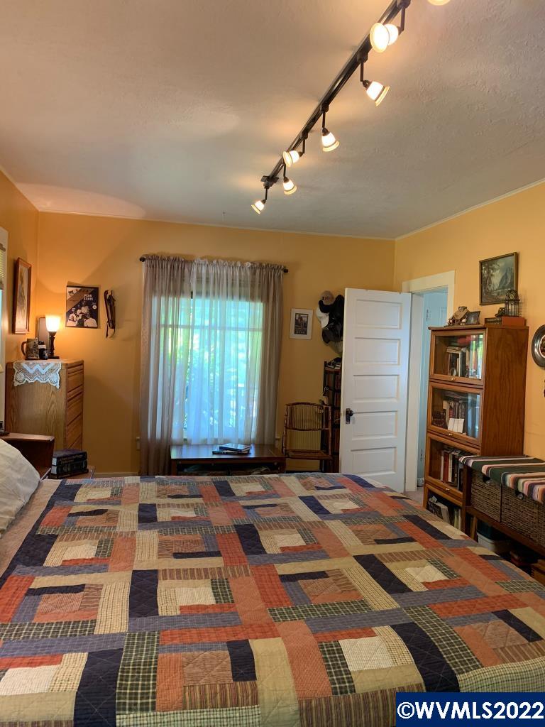 5135 Waymire Road Falls City, OR 97344 - Photo 15 of 42
