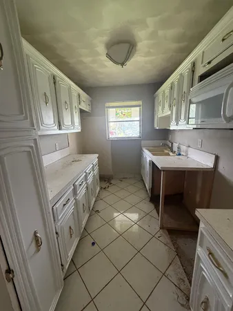 $99,000 | 1052 North Drive, Unit B, Delray Beach, FL 33445