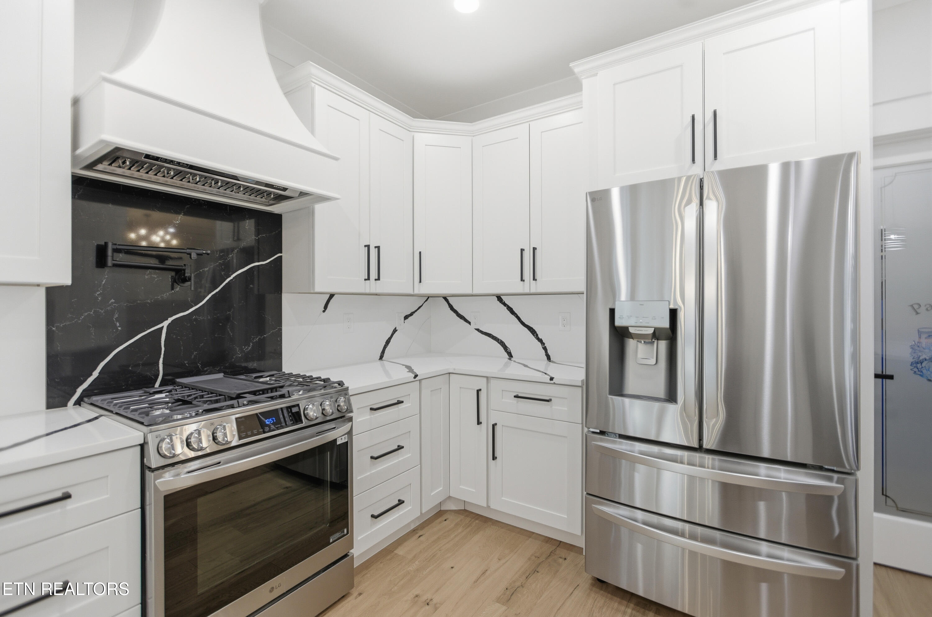 256 Elohi Way Loudon, TN 37774 - Photo 18 of 51 021_4M6A2394