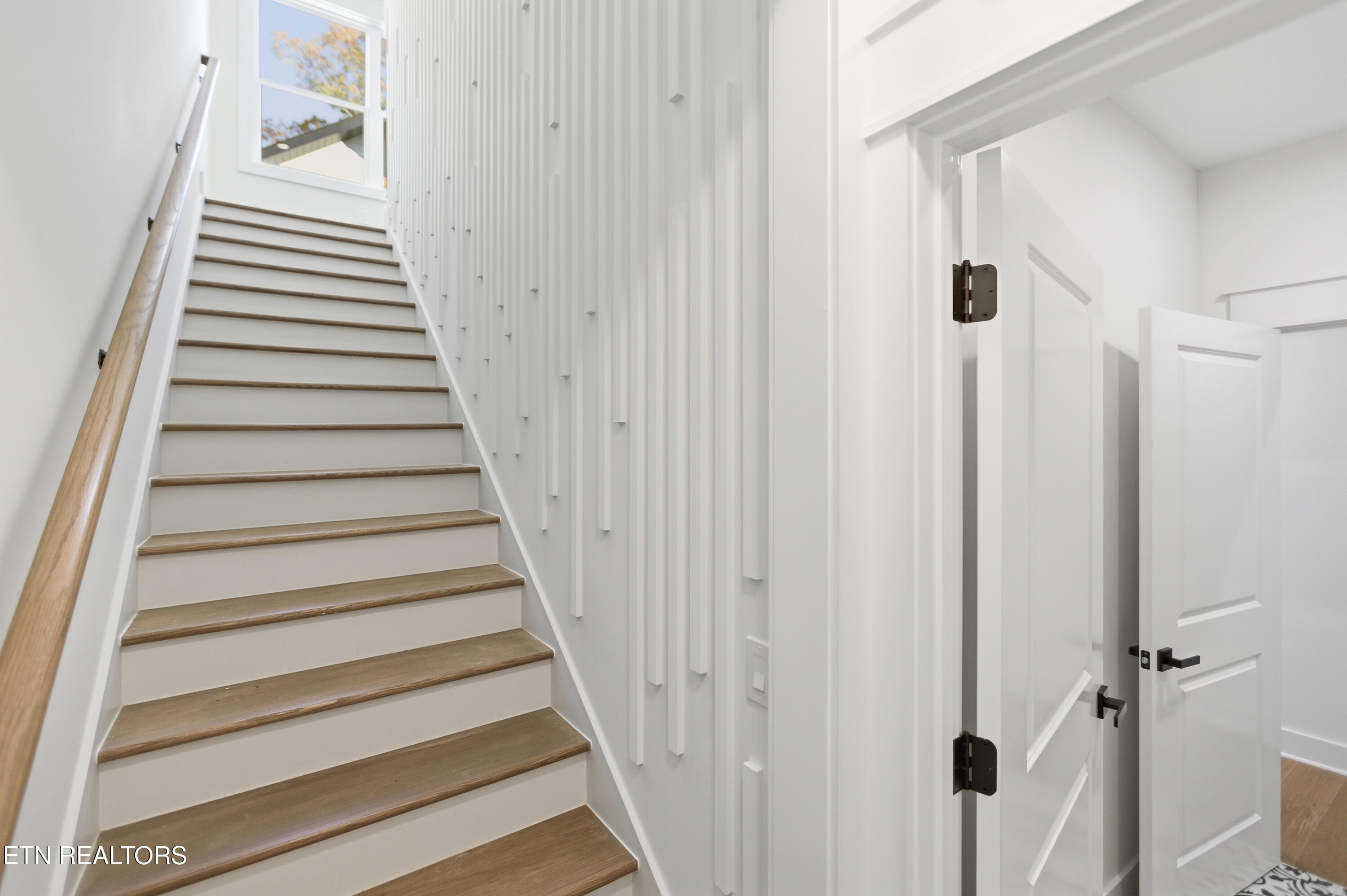 256 Elohi Way Loudon, TN 37774 - Photo 22 of 51 030_4M6A2451