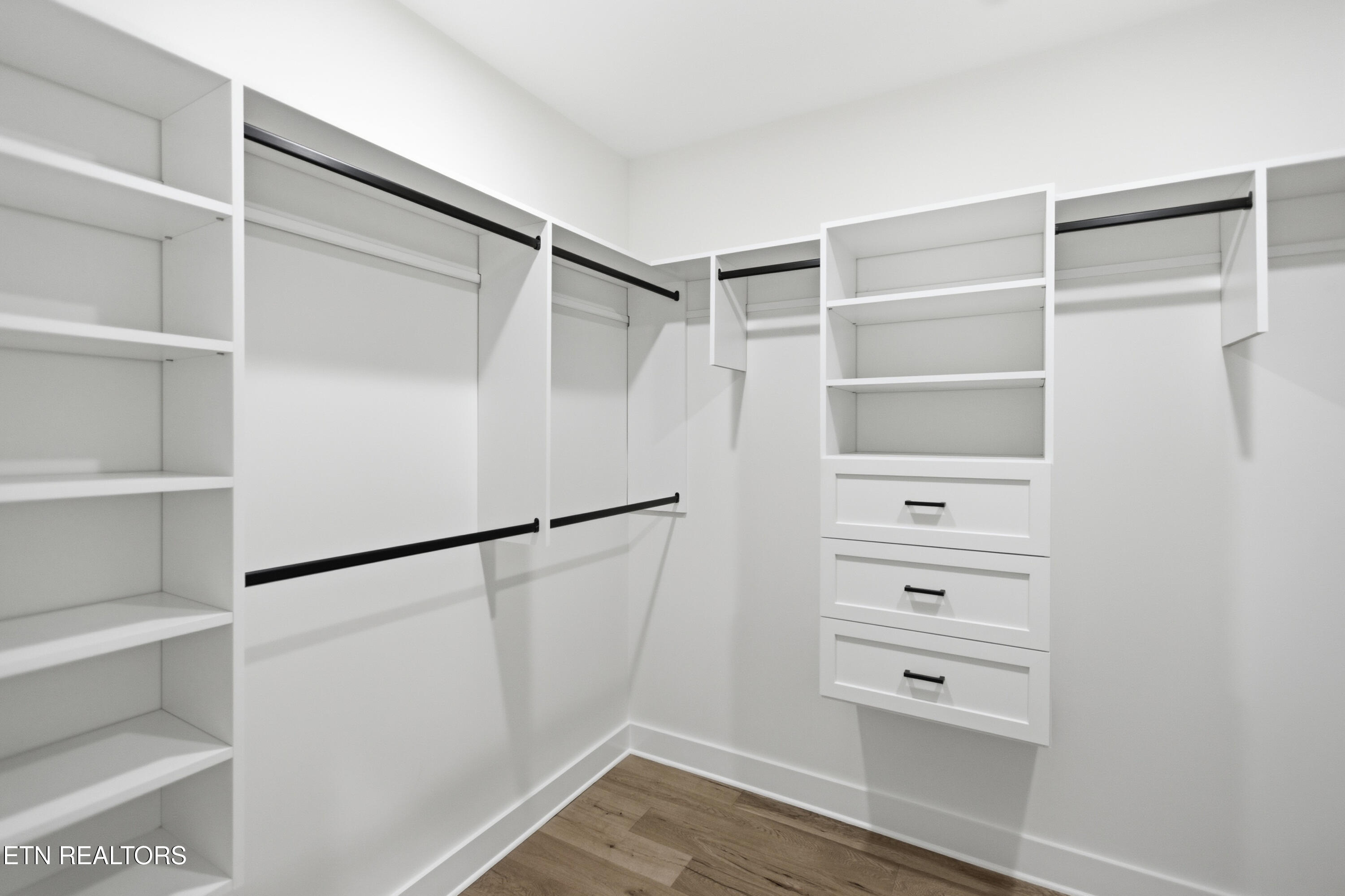 256 Elohi Way Loudon, TN 37774 - Photo 33 of 51 054_4M6A2508