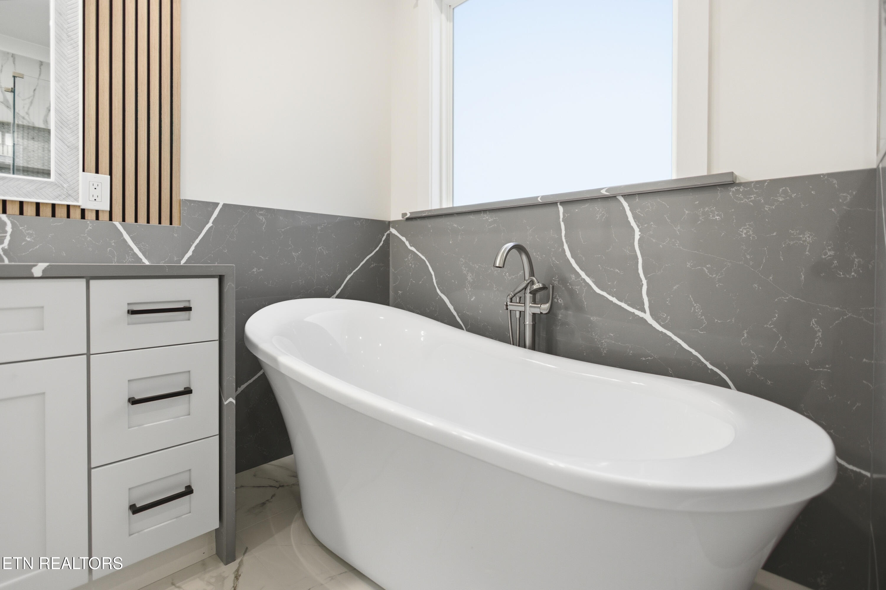 256 Elohi Way Loudon, TN 37774 - Photo 39 of 51 066_4M6A2532